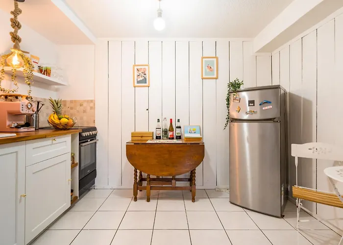 Long By Interhome * Англе